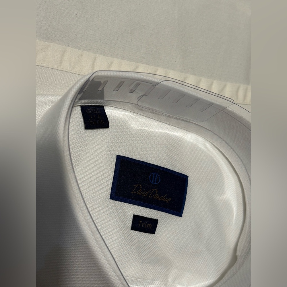 David Donahue White Dress Shirt. 34/35 Sleeves. 17.5 Neck. Trim Fit. - Picture 10 of 12
